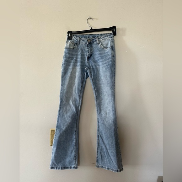 Womens SHEIN flare jeans 4 - Picture 1 of 3
